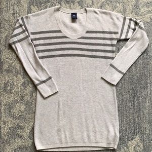 GAP maternity sweater